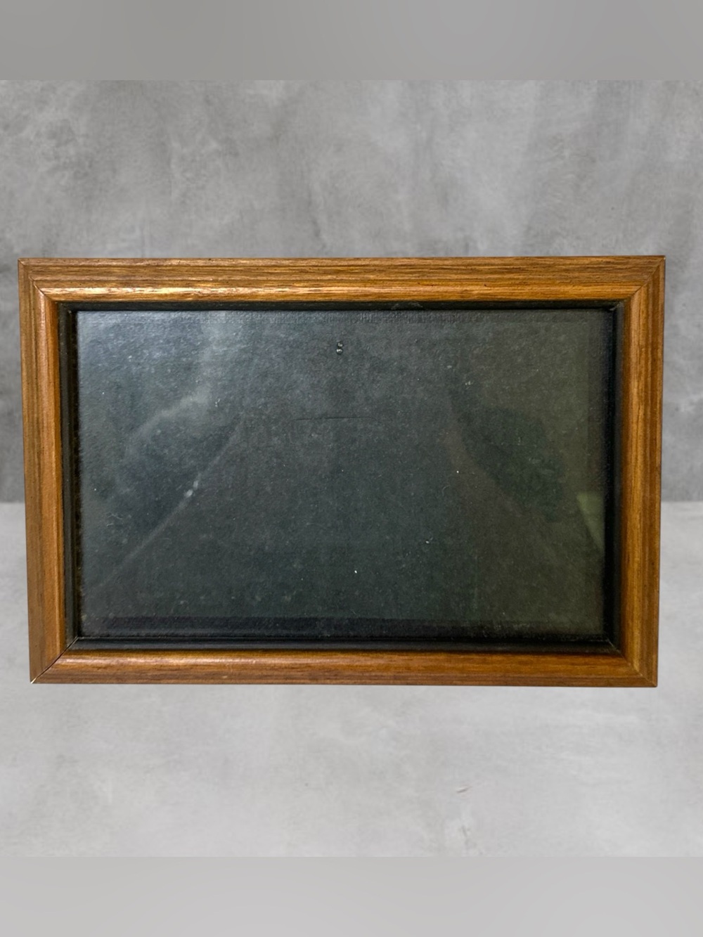 Solid WOOD BEVELED FREE Standing Photo Frame for 5" x 8"
